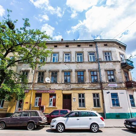 1 Bedroom Apartment Near Elizabeth'S The Cathedral Leopoli Esterno foto