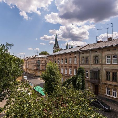 1 Bedroom Apartment Near Elizabeth'S The Cathedral Leopoli Esterno foto