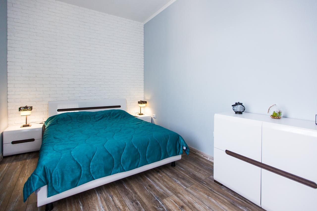 1 Bedroom Apartment Near Elizabeth'S The Cathedral Leopoli Esterno foto